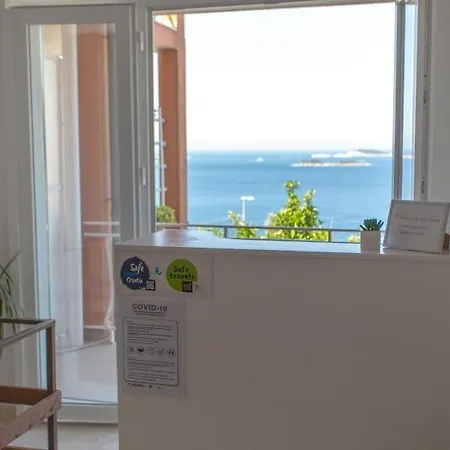 Apartment Ana *