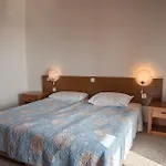 Ana *