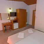 شقة Ana