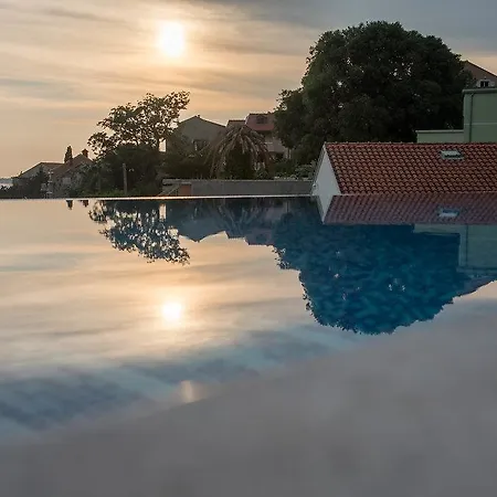 Apartmani Ana *