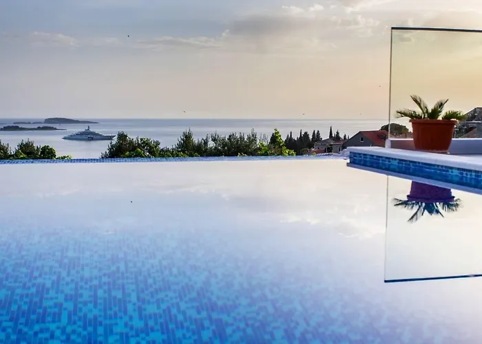 安娜公寓酒店 *