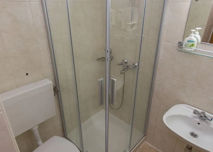 安娜公寓酒店 * 米利尼