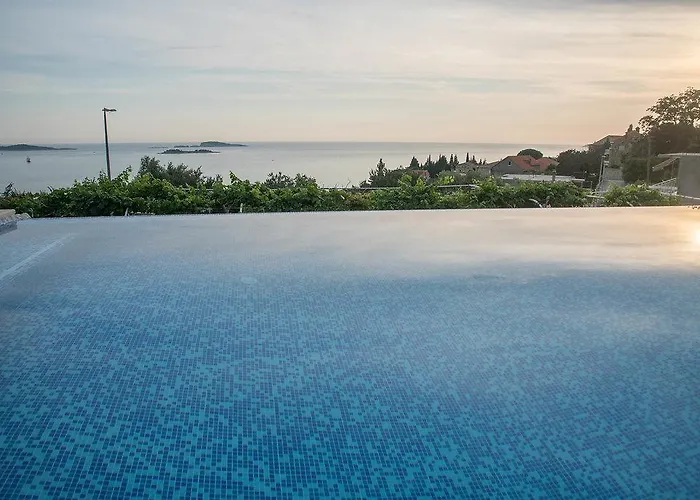 安娜公寓酒店 米利尼